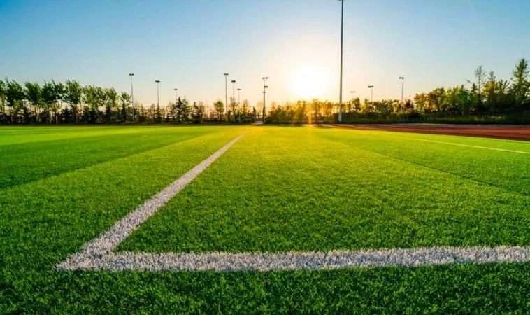 Luật Sân Bóng Đá Thi Đấu